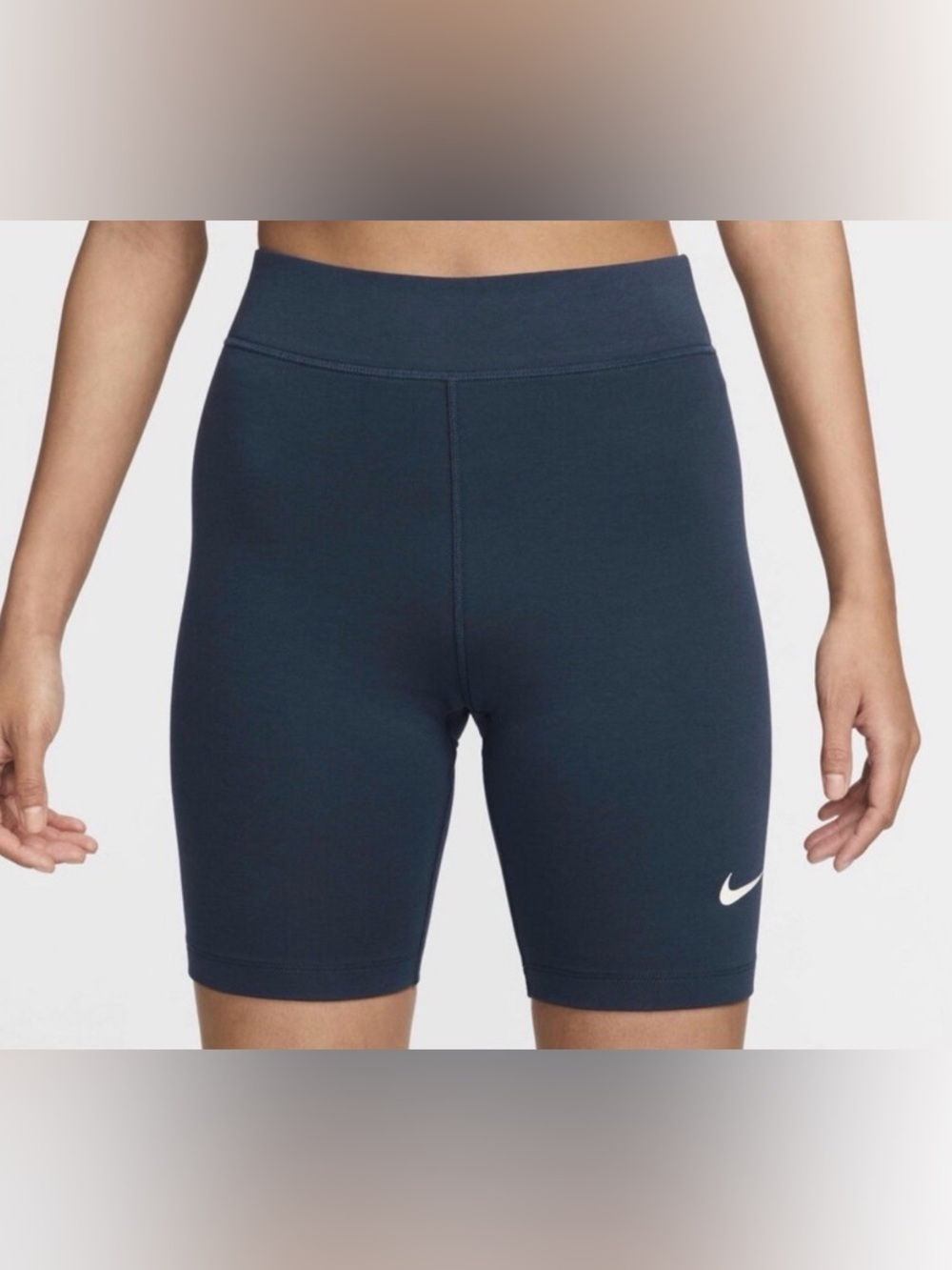 NWT Women’s Nike 8”inseam biker shorts